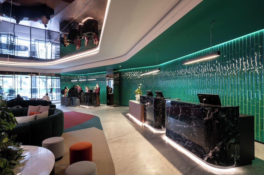 最新 コメルシオ広場 -