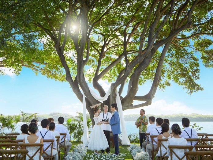 海外のようなおしゃれなガーデンウェディングを叶えるポイント - AFFLUX 愛する人へ贈るゆびわ言葉®がついた婚約・結婚指輪