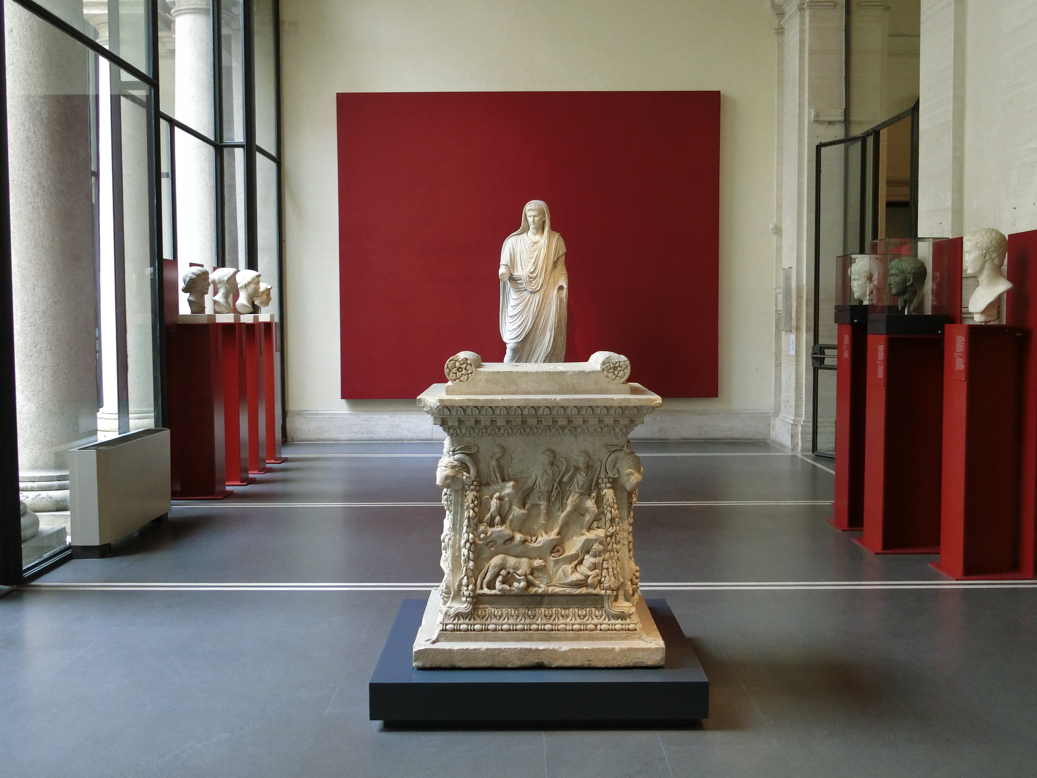 マッシモ宮 ローマ国立博物館 の休む挙闘士 -