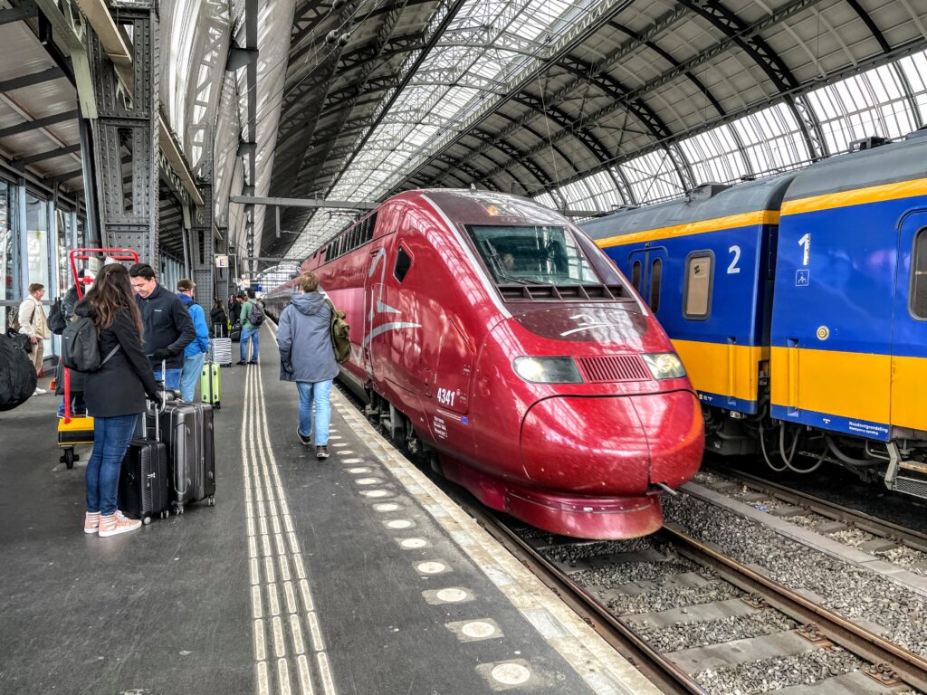 ベルギーへの行き方は？パリからブリュッセル鉄道旅？成田から直行便も 特集：女子旅ブリュッセル 335-45