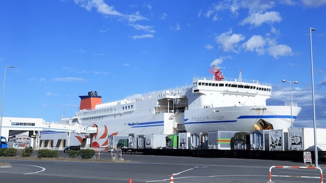 大洗港に停泊するさんふらわあさっぽろ - idyllicocean