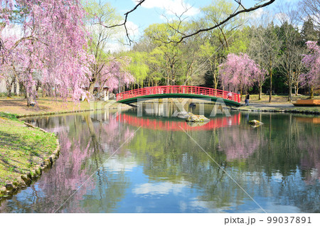 湯沢中央公園新潟・湯沢町のスポーツ・カルチャー・リラックス施設です