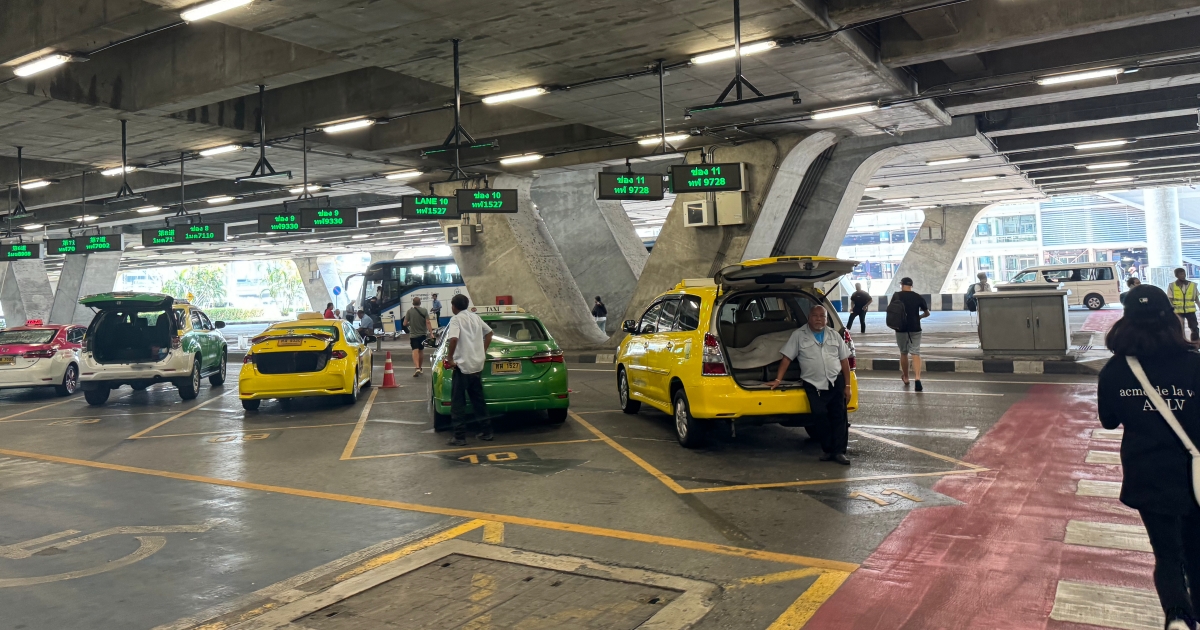 タイのスワンナプーム空港から市内・市内から空港の移動方法 - 雨ならいいのに