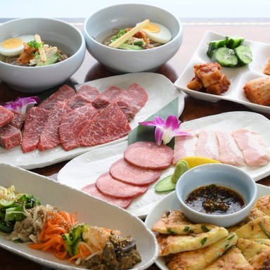 ビビンバ肉重ランチ税込1500円。 ビビンバ肉重、キムチ、サラダ、温泉たまご、スープ、デザート、ランチドリンクが付きます。 - 豊島区、叙々苑 池袋