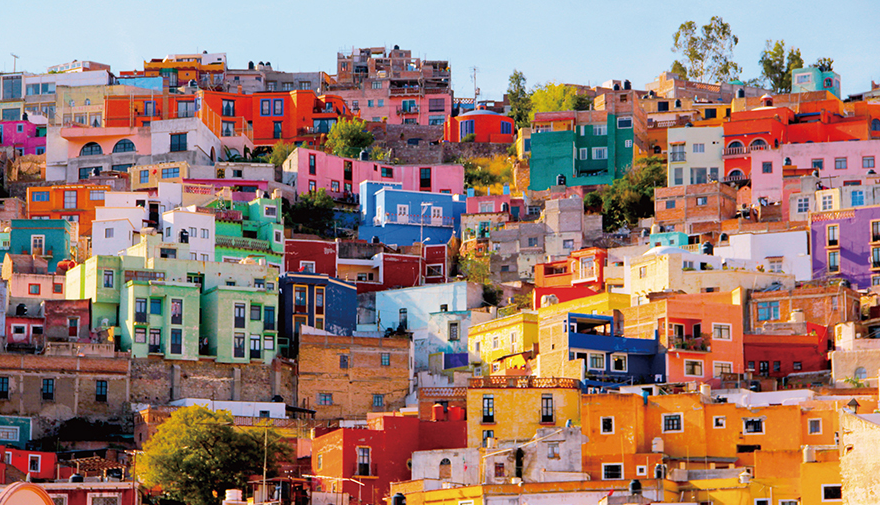 いつか訪れてみたい！世界のカラフルな都市5選スカイスキャナ