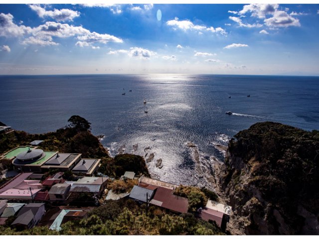 江の島大橋＜ 8月5日まで交通規制＞「スバナ通りと駅前広場」は 無観客受け交通規制解除
