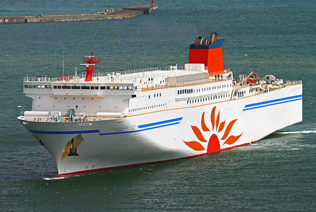 津波警報受け洋上待機のフェリー4隻、午前9時頃から順次入港開始 2025年7月30日掲載 日テレNEWS NNN