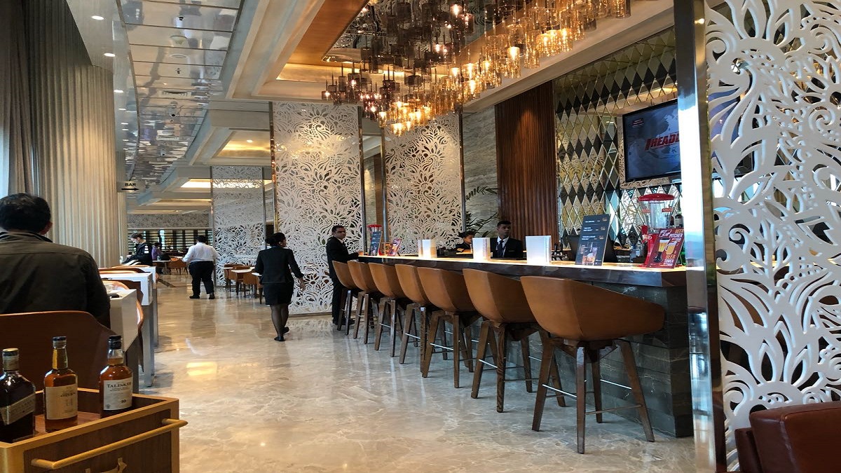 ムンバイ・チャットラパティ・シヴァージー国際空港 BOM 国際線T2国際空港 Loyalty