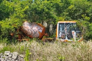 廃墟・鋳物工場跡スタジオ - 大阪で安いコスプレ撮影ならリューキデザインスタジオ