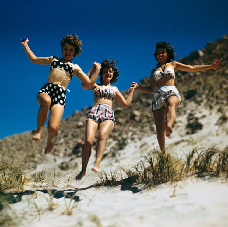 画像・写真乃木坂46井上和、ビーチで魅せる爽やか白ビキニ 話題の写真集から新カット公開 1枚目オリコンニュース ORICON