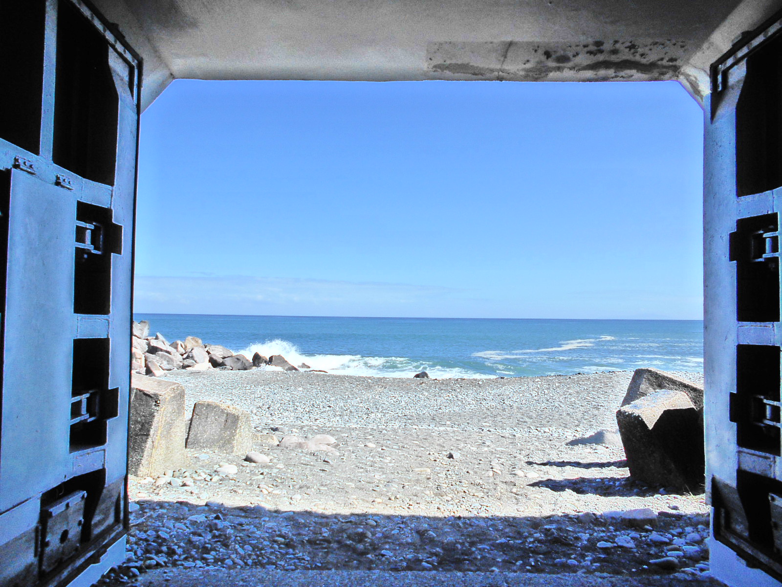 海へと続くトンネルまで30秒。心地よい暮らしの風景に溶け込む小田原の雑貨屋さん「sent.」ことりっぷ