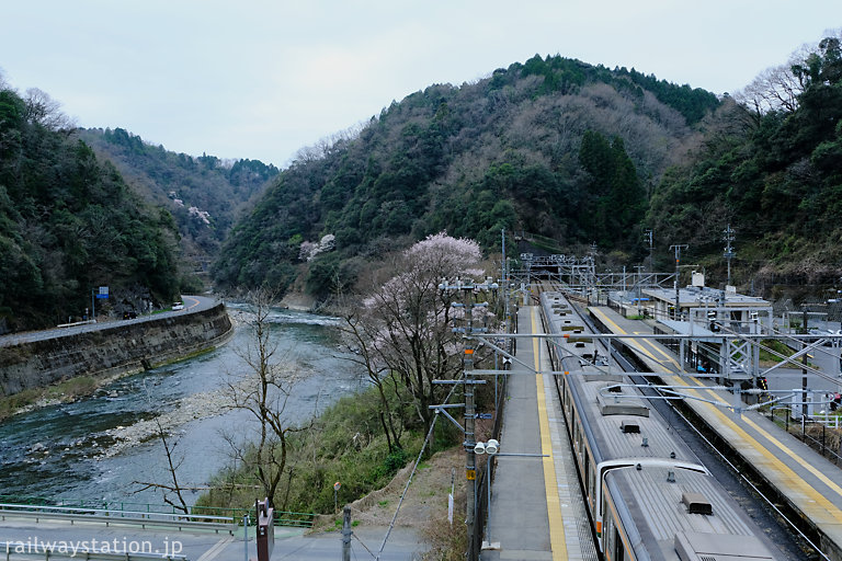 心霊スポットに近い古虎渓駅