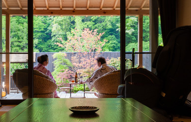 カップルにおすすめの温泉旅行。編集部が厳選した極上の温泉9選 - びゅうたび