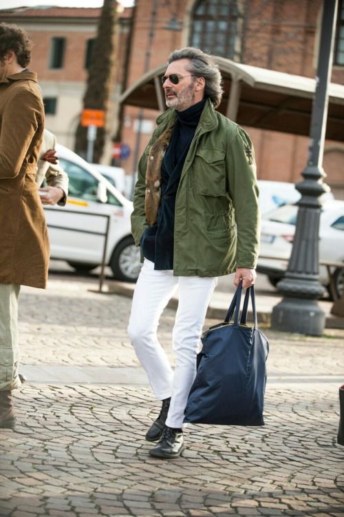 メンズ 旅行の服装を選ぶポイントは？旅行におすすめのアイテムと季節別コーデ12選 -