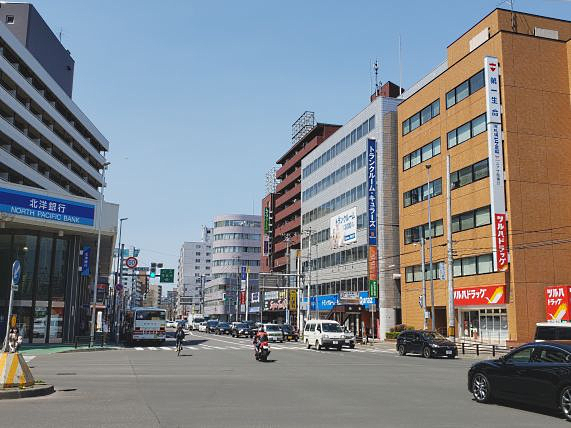 猛暑の札幌で訴え続けた一日 琴似・白石・東区で全力の遊説 -