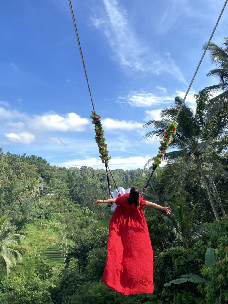 バリ島ウブド日帰りツアー ブランコとジップライン付きGetYourGuide