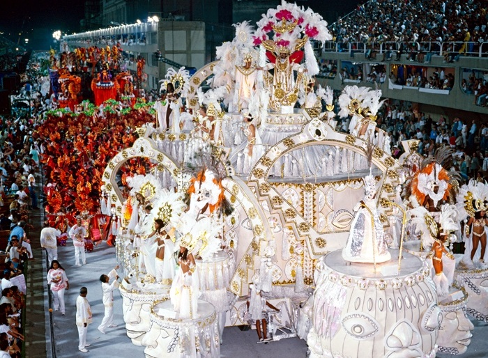 1年に1度の世界的大イベント！リオのカーニバル観覧ツアーかもめツア