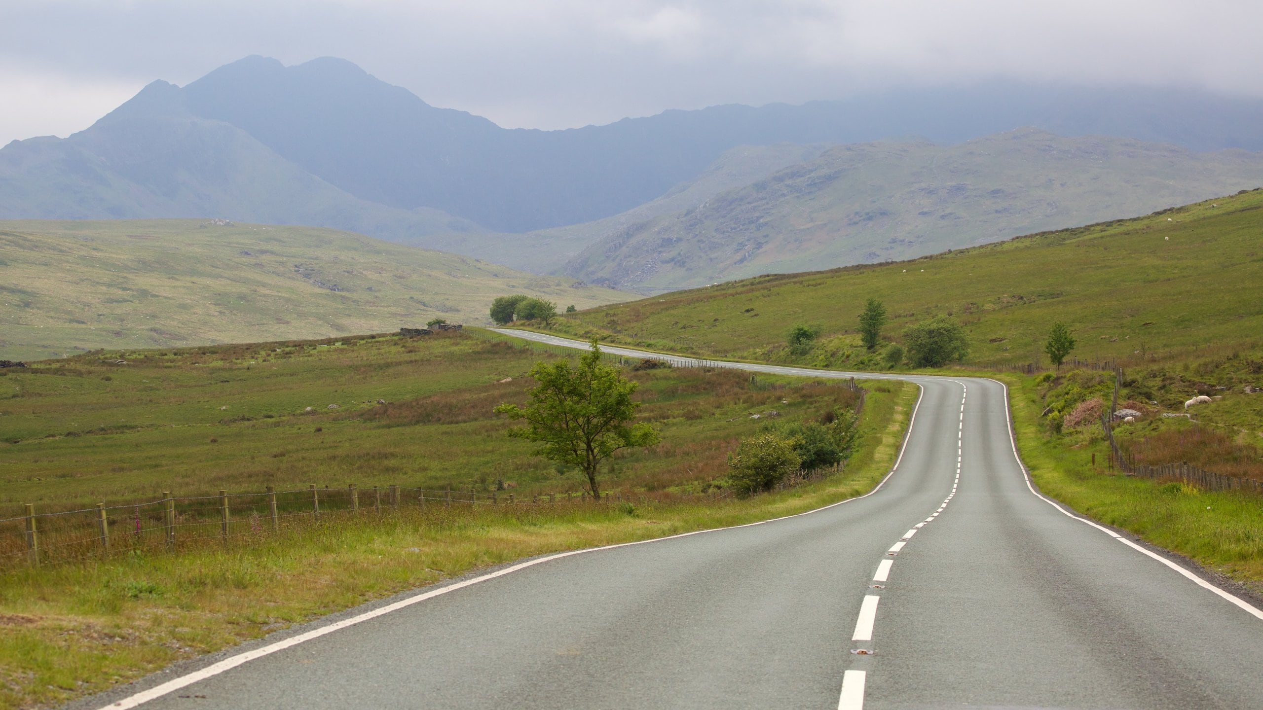 北ウェールズ・スノードニア国立公園 ベトウス＝ア＝コーエド観光 - イギリス生活記
