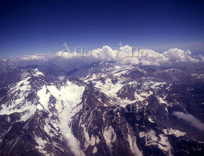 アルゼンチンとチリにまたがる脅威の絶景パタゴニアを紐解く