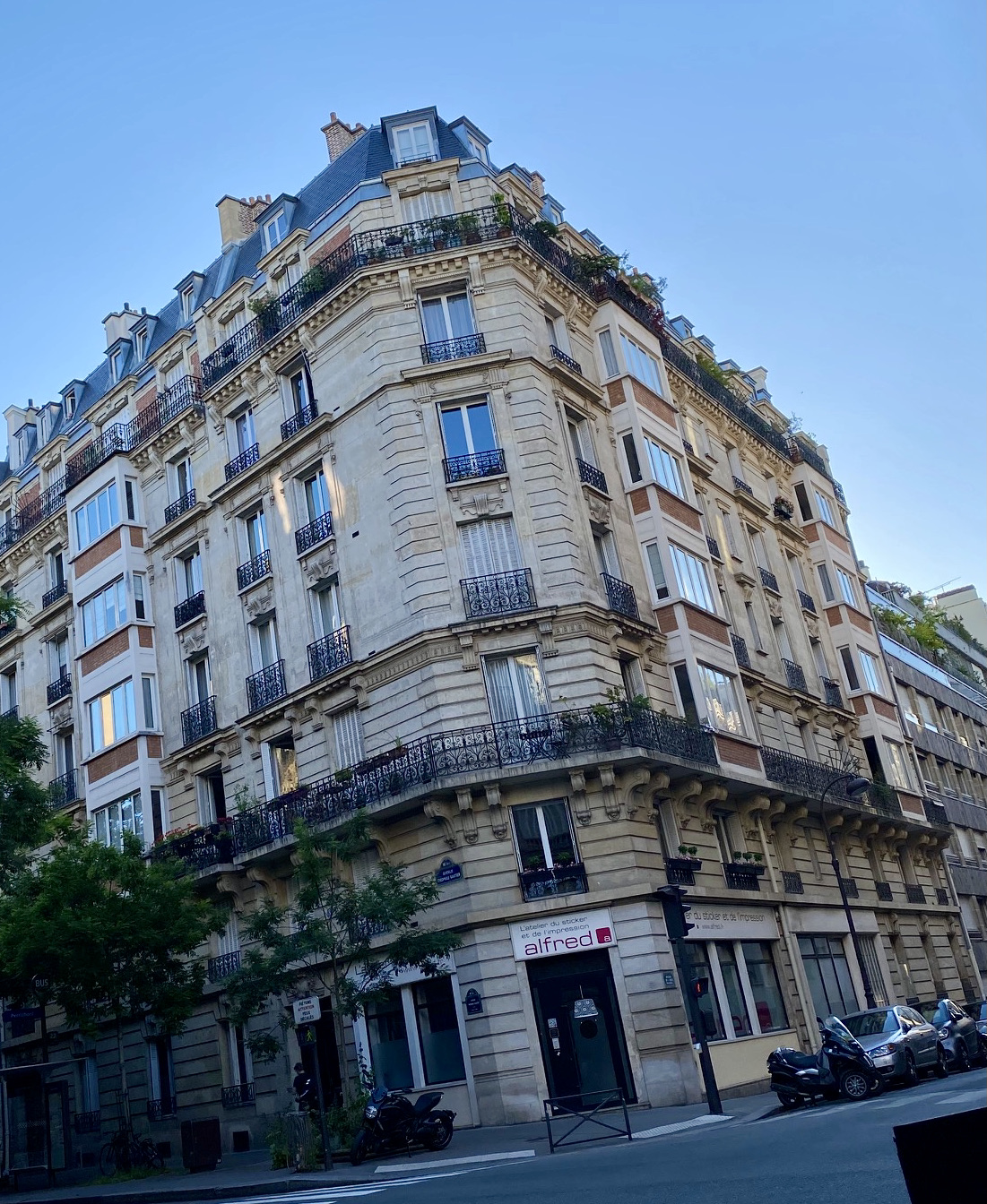 パリのアパルトマンに学ぶ、海外のマンション・コミュニティとは？コムズ倶楽部会員向けメールマガジン連動Webコラム。新築マンション・分譲マンションなら丸紅ホームギャラリ