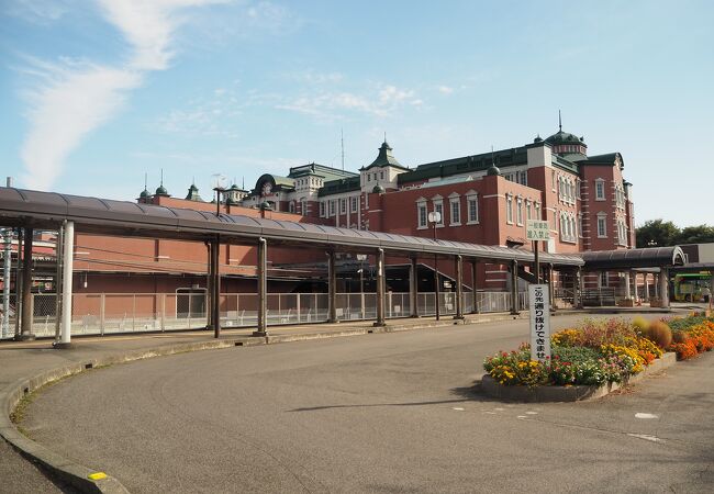 深谷駅の駅舎の写真素材233361067 毎月1点無料 フリー のストックフォト イメージマート