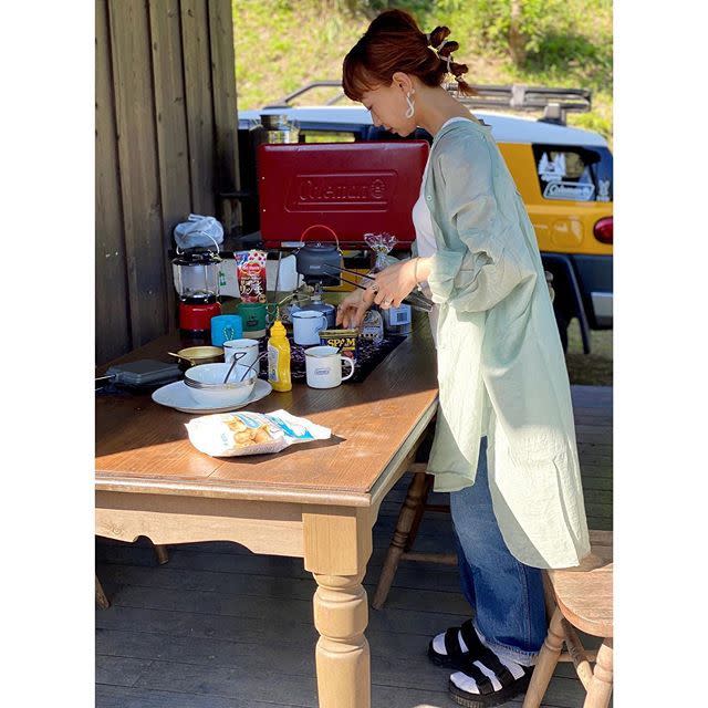 春夏キャンプコーデまとめ✌🏽 この時は👶🏻がお腹にいたからデイキャンが多かった時🏕️ そしてベスト着てる率100%😇笑あまり変わり映えしないけど 良かったら見てやってください✌🏽🧡 キャンプ