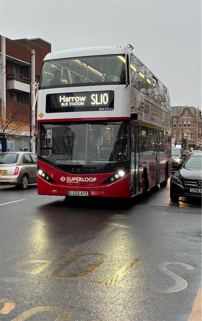 ロンドンの顔」新型ルートマスターバス、すでに終焉！？バス観光マガジン