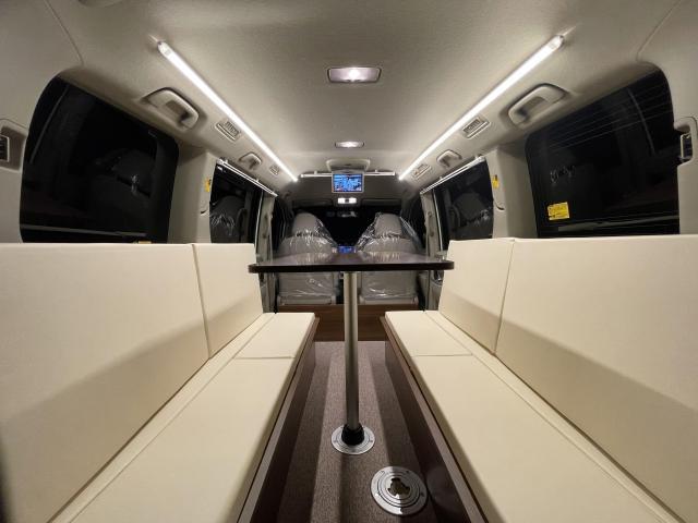 ノアで本格車中泊！ミニバンに生活空間を生み出すバンテック新潟「MR」DRIMOキャンピングカ