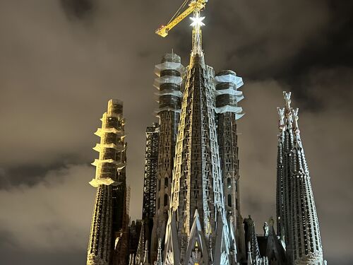 バルセロナ 世界遺産サグラダファミリア どんな様子！？