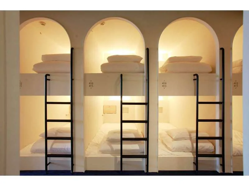 CABIN & HOTEL CONSTANT