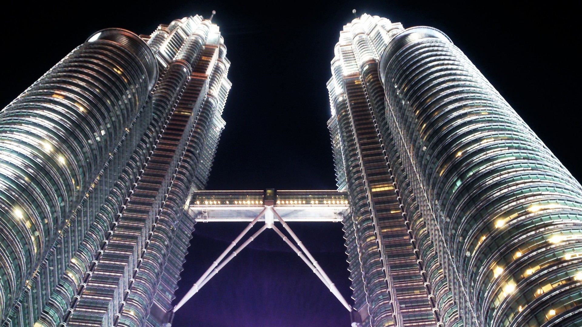 ペトロナス ツインタワー チケット＆ツアーゲットユアガイドGetYourGuide