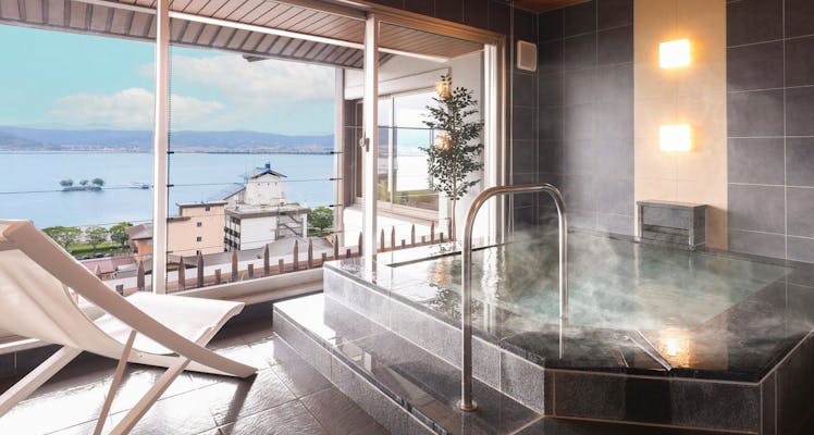 上諏訪温泉 湖畔の洋館 かたくらシルクホテル 宿泊予約