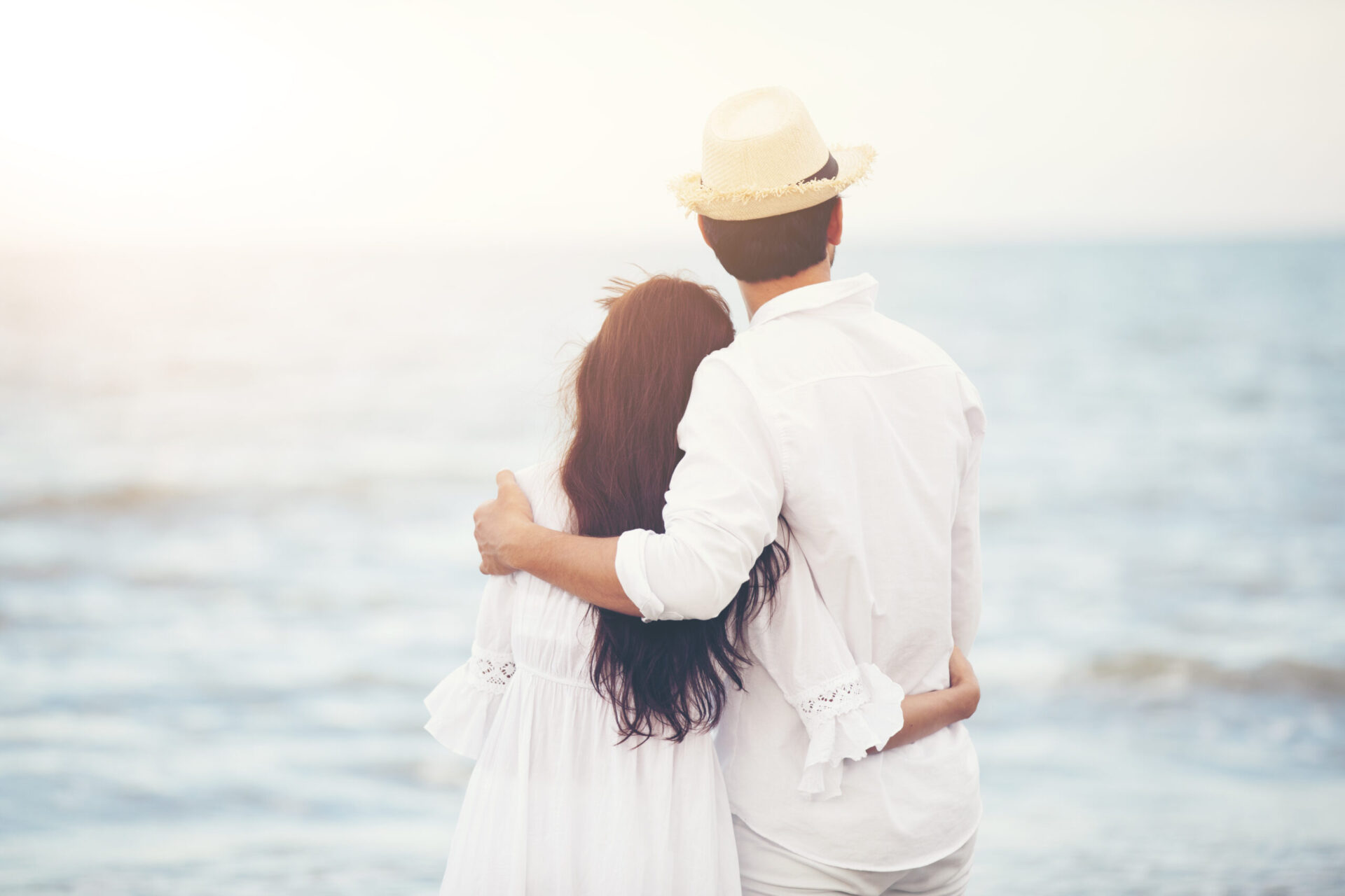 スペイン新婚旅行のすべて！基本情報からおすすめホテルまで一挙公開VELTRA旅行ガイド