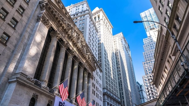 アメリカ観光 チャージングブル ウォール街の有名な牛🐮Trip.com ニューヨーク