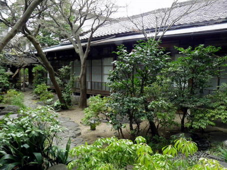 水月ホテル鴎外荘