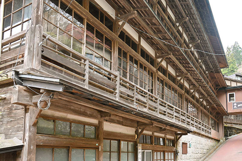 宮城 鎌先温泉 湯主一條