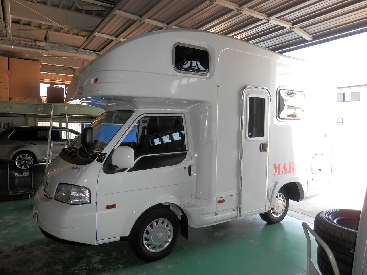 車両紹介 「マルス その１」レンタルキャンピングカーのレンタルならカークルレンタカ