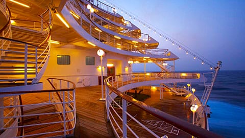 2025年1〜3月も神戸港にはたくさんの客船が入港を予定しています🛳, 3月には神戸初入港の客船がなんと6隻も！,そして、約12年ぶりに神戸に入港する客船も！, さまざまな客船が入港を予定しておりますので、,