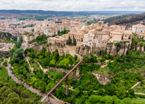 スペインの世界遺産を巡る旅！見逃せないおすすめスポット18選VELTRA旅行ガイド