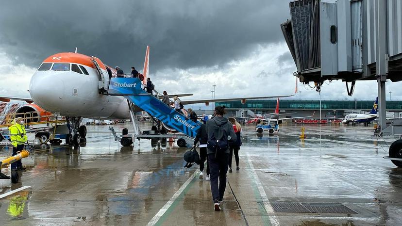 エディンバラの空港情報と市内へのアクセス方法スクールウィズ - 英語力UPの留学エージェント