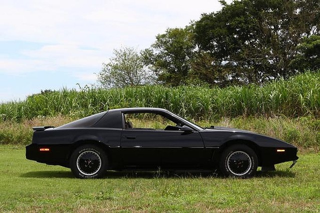 ナイトライダーのベース車両とは？ 伝説の車・ナイト2000の正体。HOME and LIFE