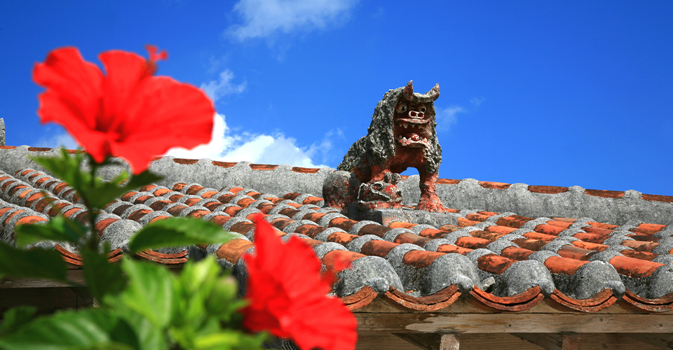 沖縄の旅行ならやっぱりきれいな海！息を呑むほど美しいビーチ10選 - Tripa トリパ 旅のプロがお届けする旅行に役立つ情報