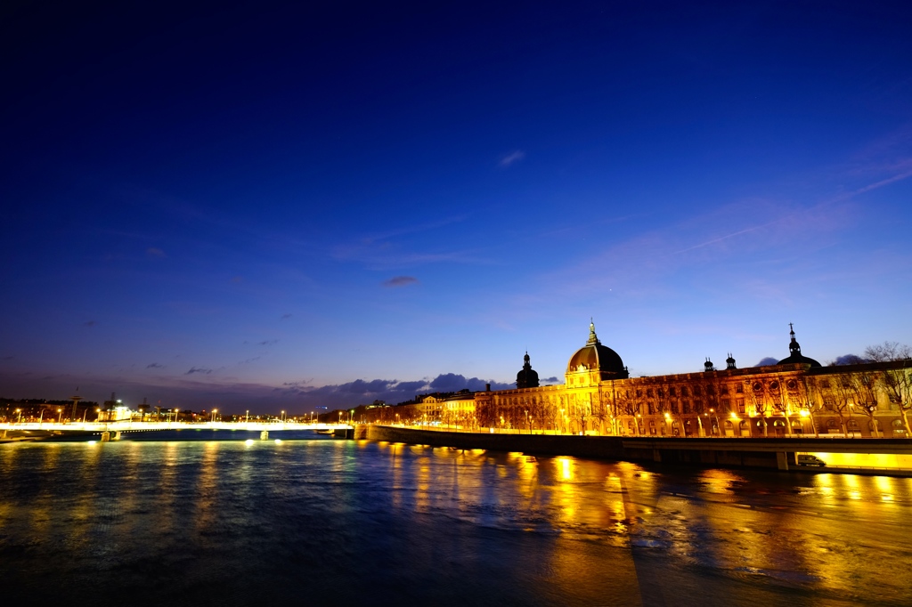 フランスの夜景 ライトアップ がきれいなスポット フォートラベル