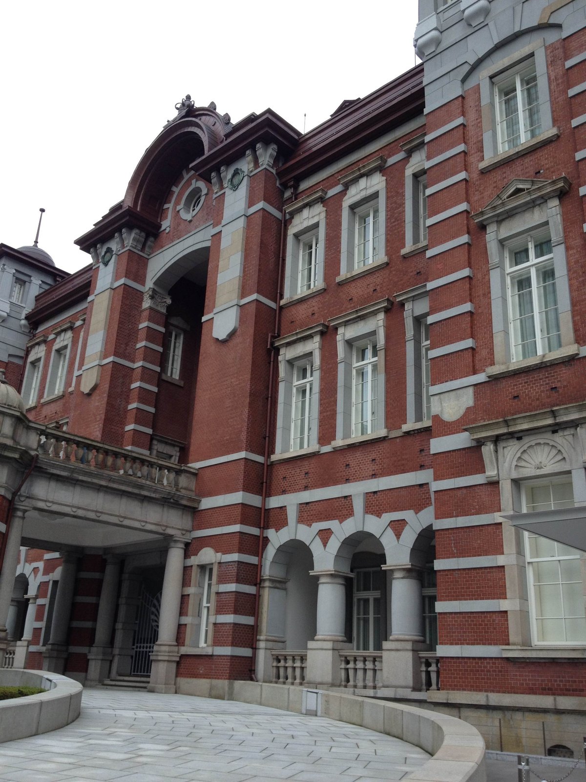 名建築を活用する都市再生 1 東京駅丸の内駅舎 新しい建築の鼓動20142ページ目日経クロステック xTECH