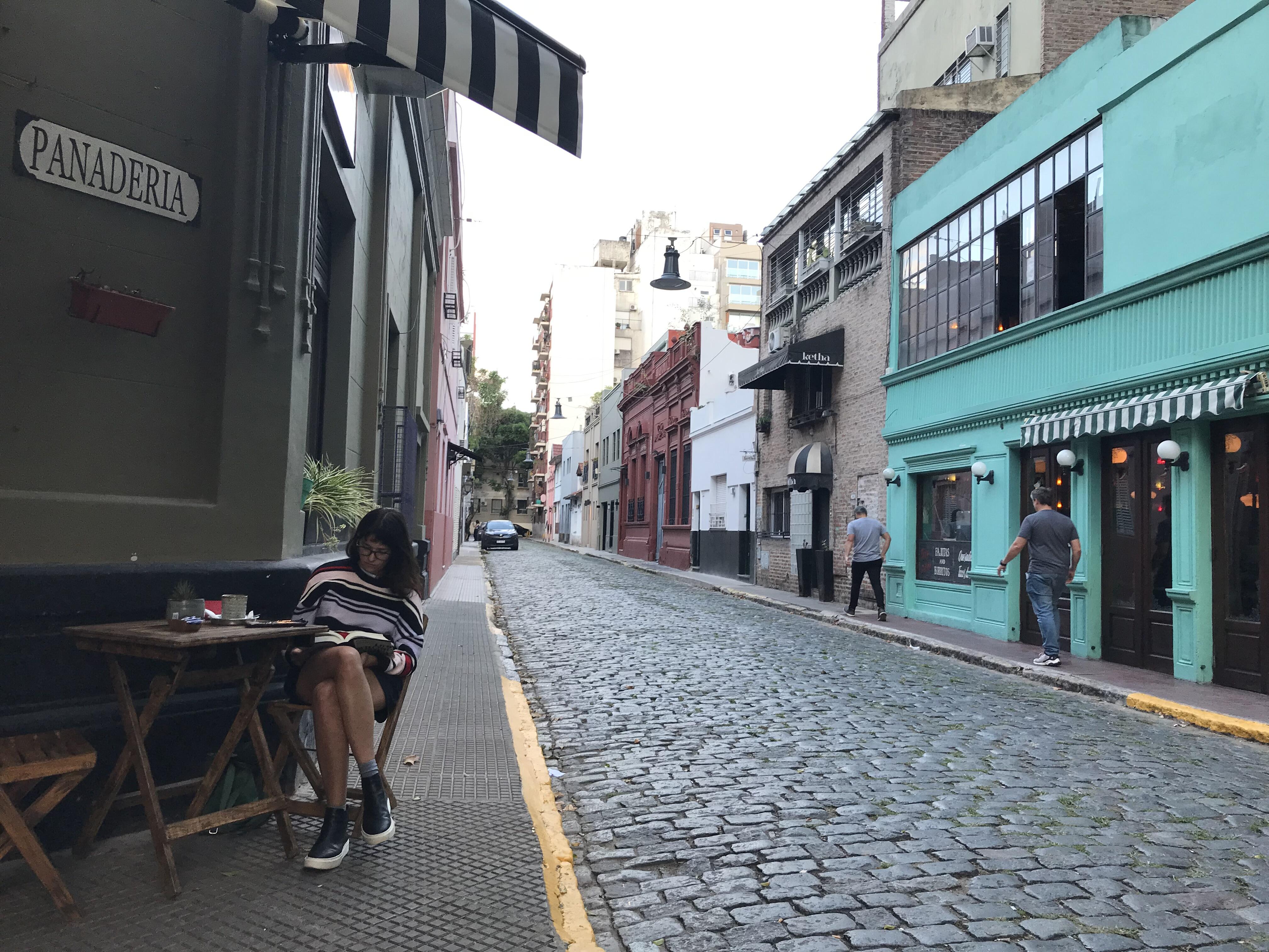 ブエノスアイレスな街歩き 半日コース 4時間ブエノスアイレスロコタビ