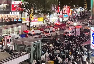 ▽唸声事故現場のストリートビュー 渋谷のスクランブル交差点でバイクが路線バスに・唸声の気になるニュースとストリートビュ