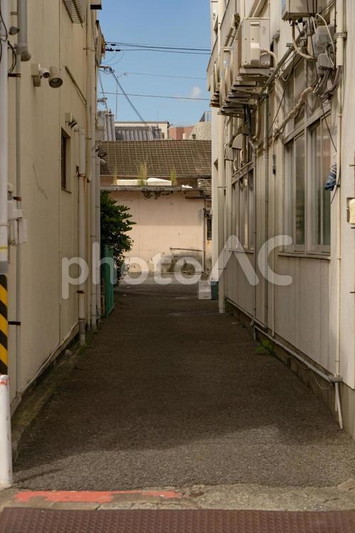 細い狭い道路の右左折方法ペーパードライバー運転初心者に役立つ運転の豆知識