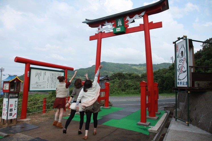 元乃隅稲成神社の参拝が便利になりました。津黄龍宮交流施設及び大型駐車場がオープン！ - 長門の話題 -