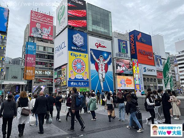 道頓堀のとんぼりリバークルーズと駅からの行き方