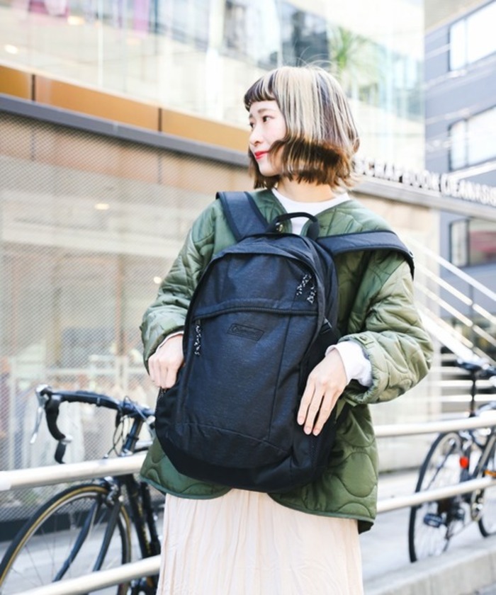 冬のリュックコーデ 2021 旅行やデートの服装におしゃれに取り入れるには？folk